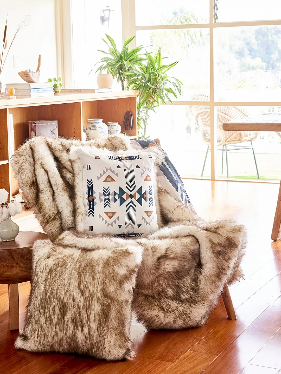 Brown Husky Faux Fur Throw