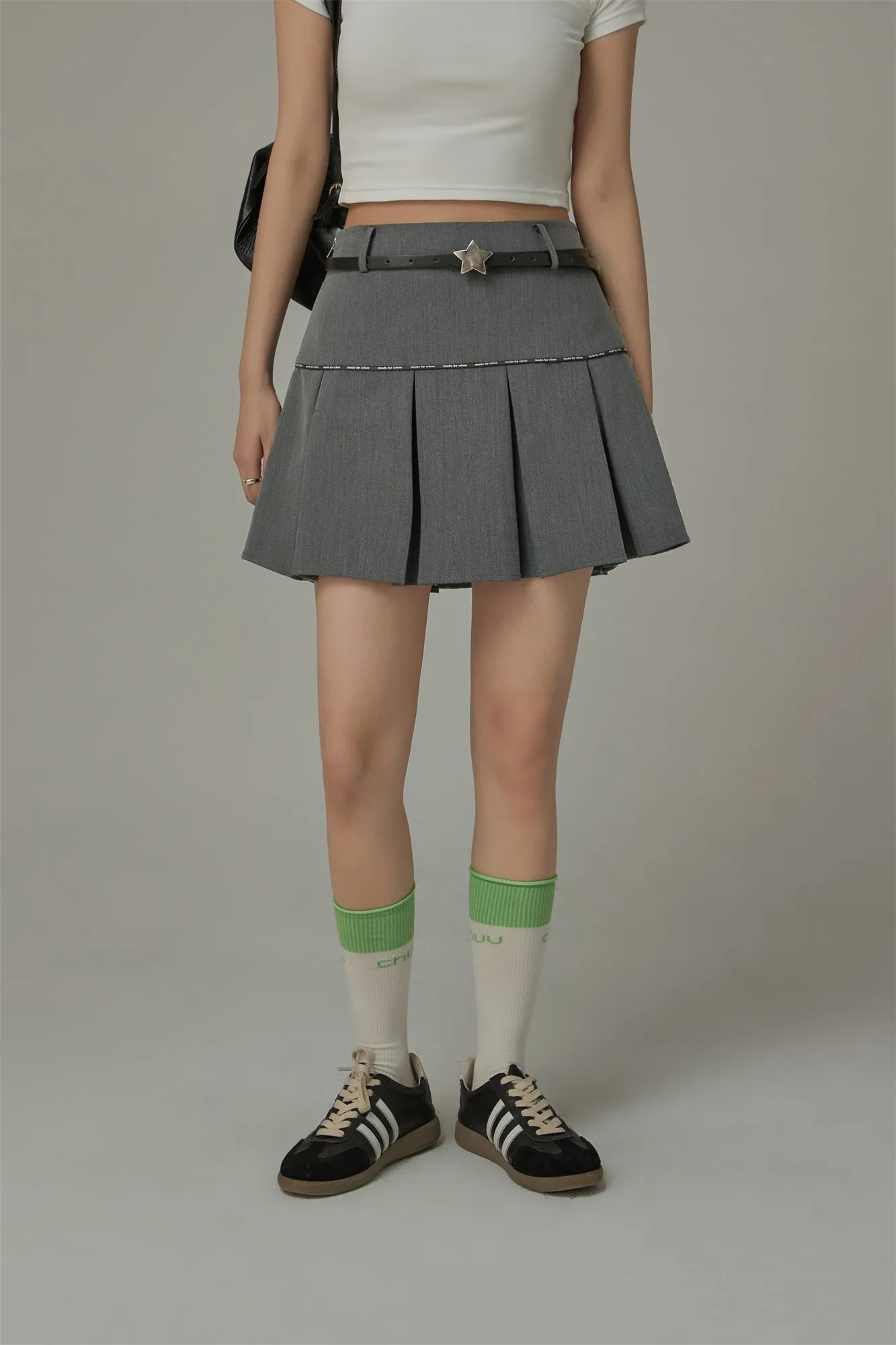 Daily Belt Loops Pleated Mini Skirt