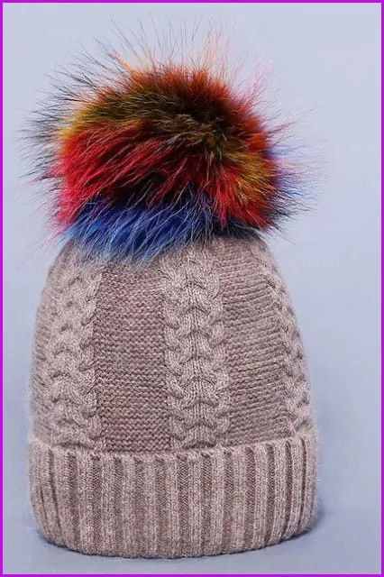 Multi Colored Raccoon Fur And Knited Hat DY1727