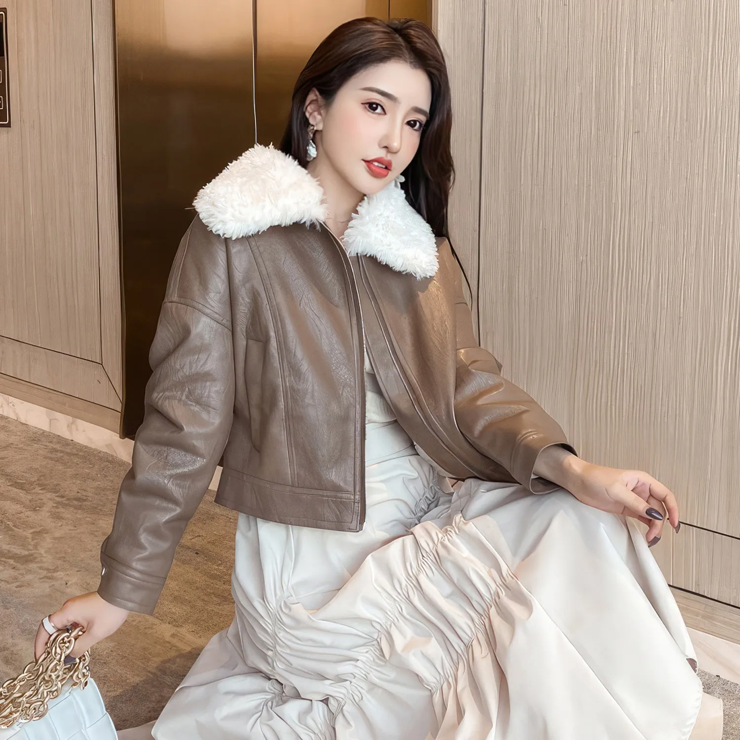 Women’s Brown Genuine Sheepskin Sherpa Shearling Faux Fur Lined Korean Style Oversized Winter Warm Motorcycle Leather Jacket